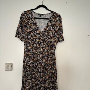 41 Hawthorn Black and Yellow Floral Mini Dress